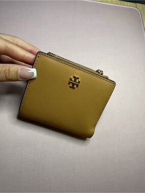 Tory Burch Leather Mini Wallet in Camel Brown